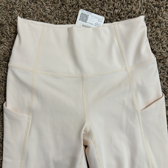 NWT Fabletics Oasis Pure Luxe 7/8 High-Waisted Legging in Oats - Picture 2 of 7